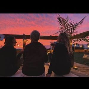 Meet your Posher, Macy